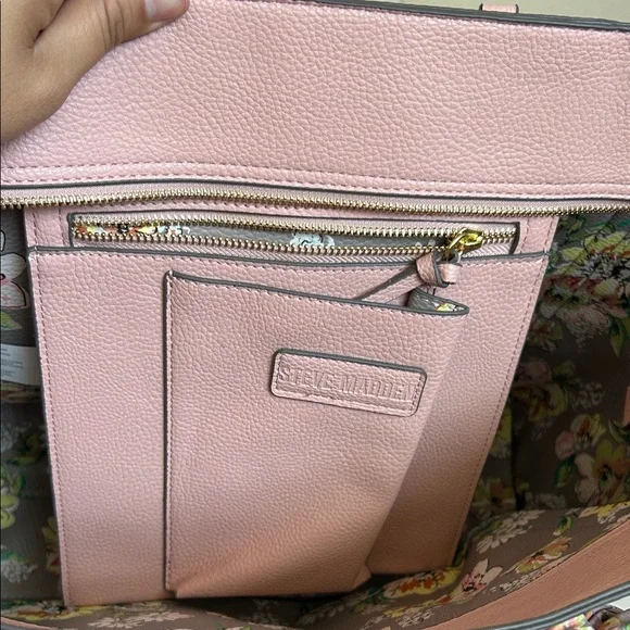 Steve Madden Pink Tote with Floral Scarf - Picture 5 of 6